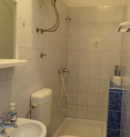 Tara - Big With Terrace And Sea View Apartamento *